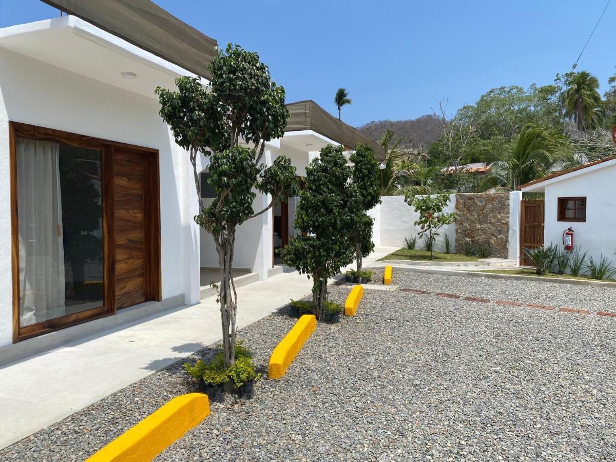 Hotel Casa Victoria Ζιουατανέχο Εξωτερικό φωτογραφία