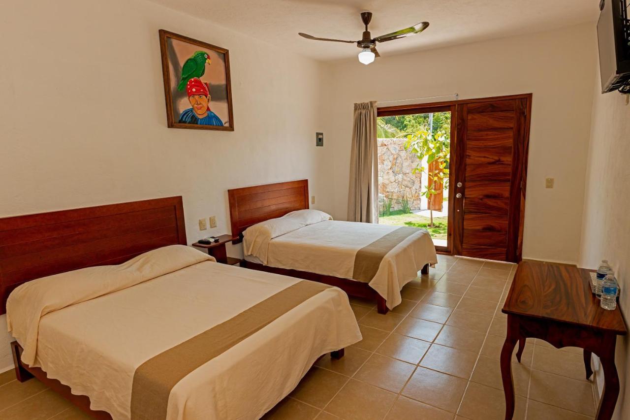 Hotel Casa Victoria Ζιουατανέχο Εξωτερικό φωτογραφία