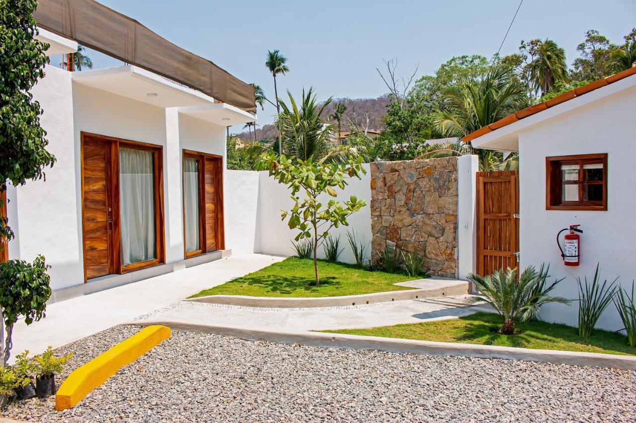 Hotel Casa Victoria Ζιουατανέχο Εξωτερικό φωτογραφία