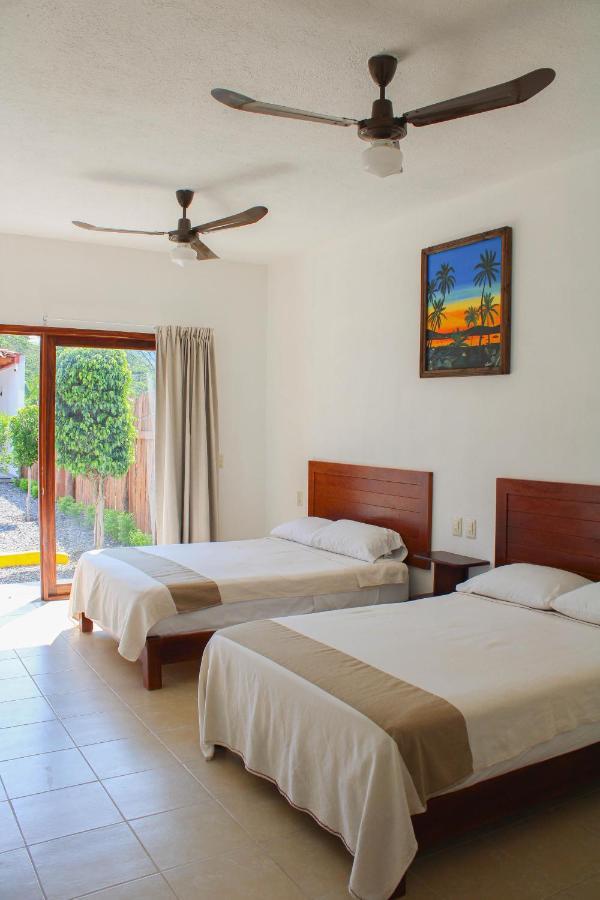 Hotel Casa Victoria Ζιουατανέχο Εξωτερικό φωτογραφία